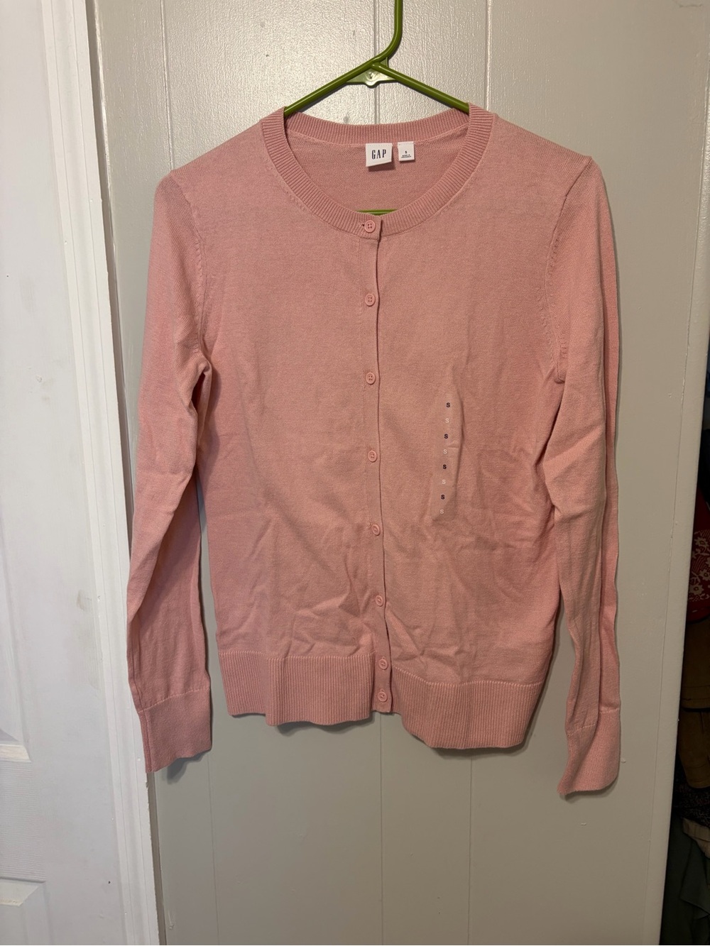 GAP Women’s Crewneck Pink Button-Up Cardigan  Sweater NWT